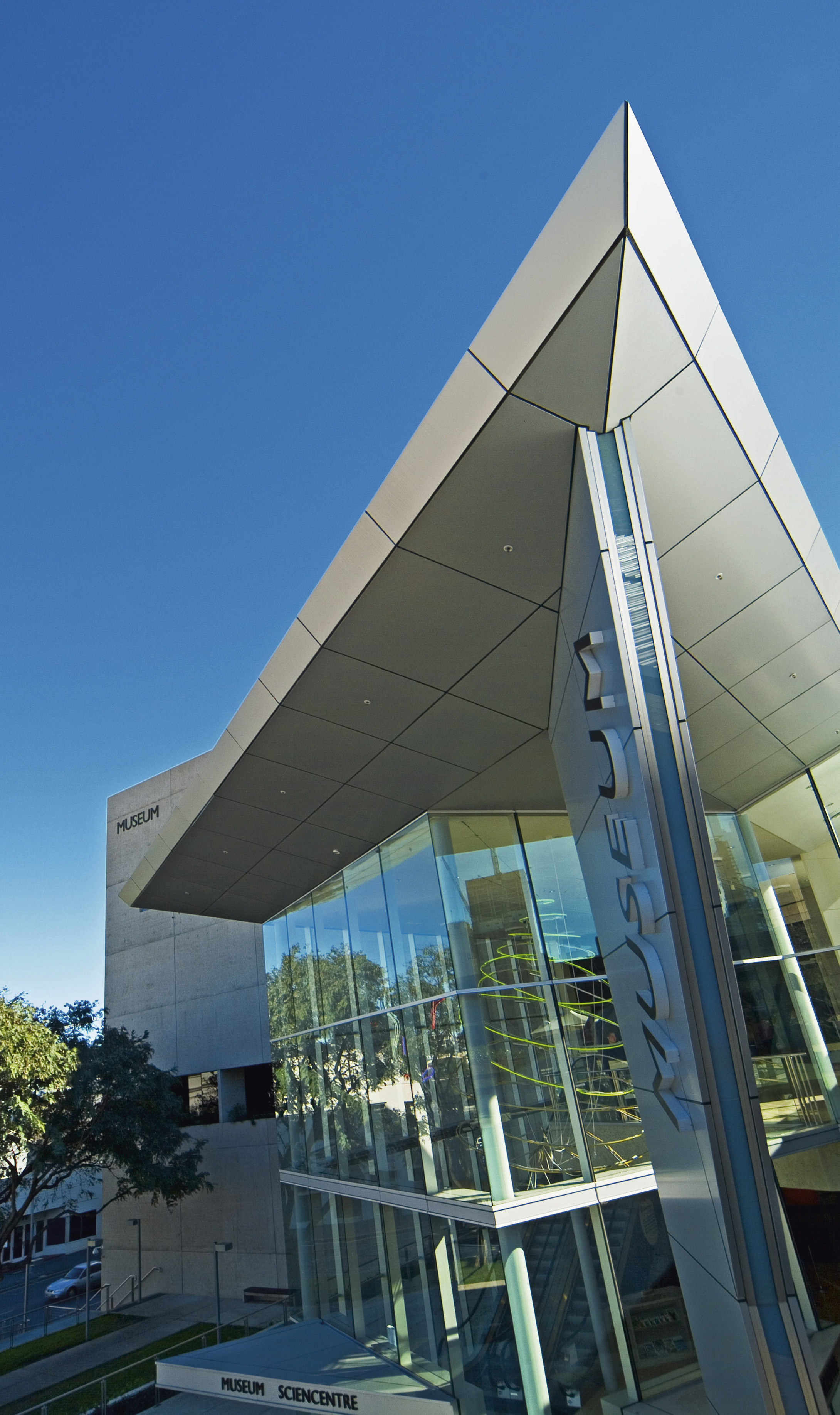 昆士兰博物馆和科技中心1