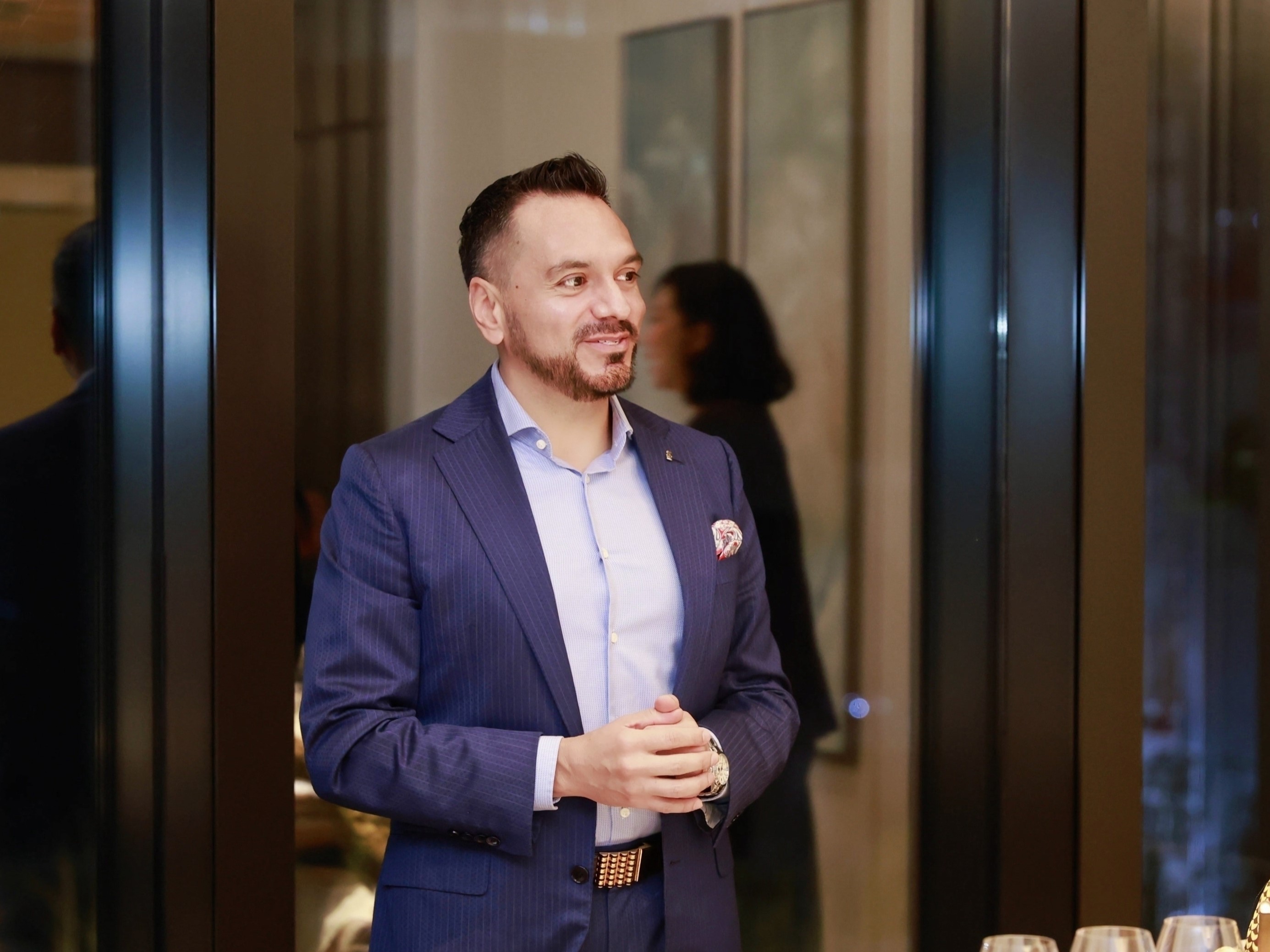 总经理发言照片